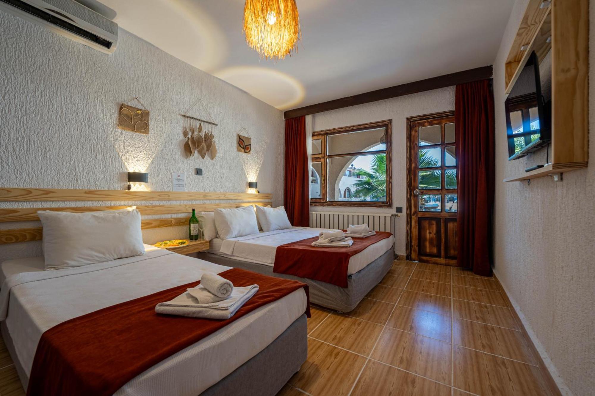 Club Aquarium Hotel & Spa Guvercinlik  エクステリア 写真