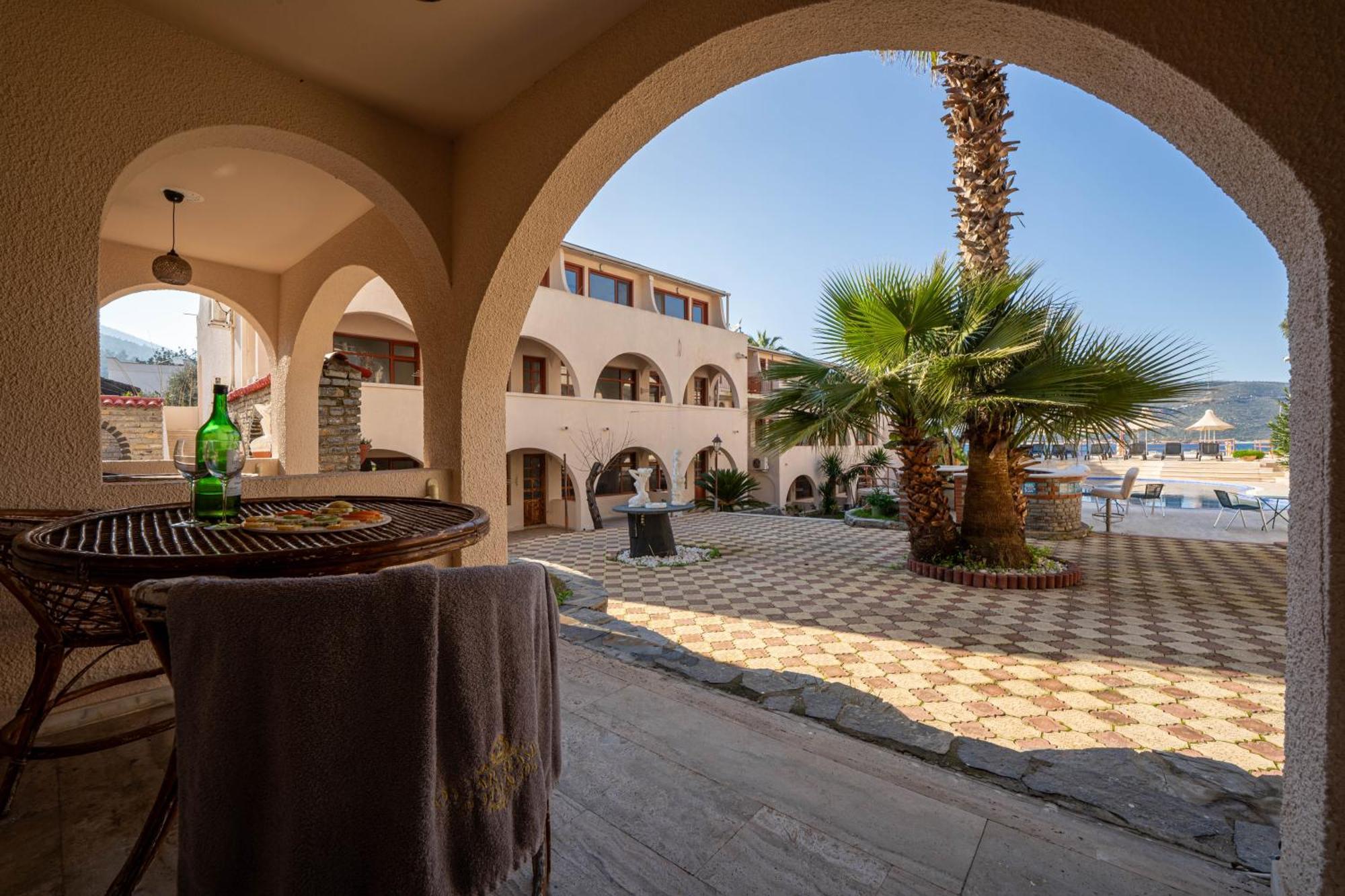 Club Aquarium Hotel & Spa Guvercinlik  エクステリア 写真